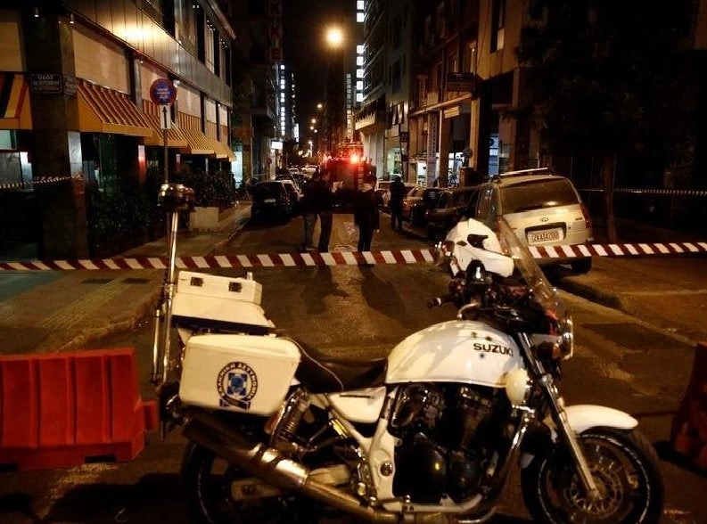 Διάψευση για την αντίδραση των ΜΑΤ μετά την επίθεση στο ΑΤ Ομόνοιας